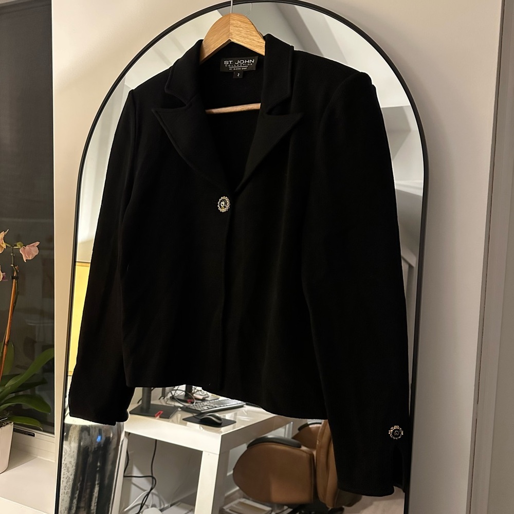 St. John Knit Blazer in Black Size 2